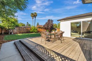 039_903 Furlong Dr