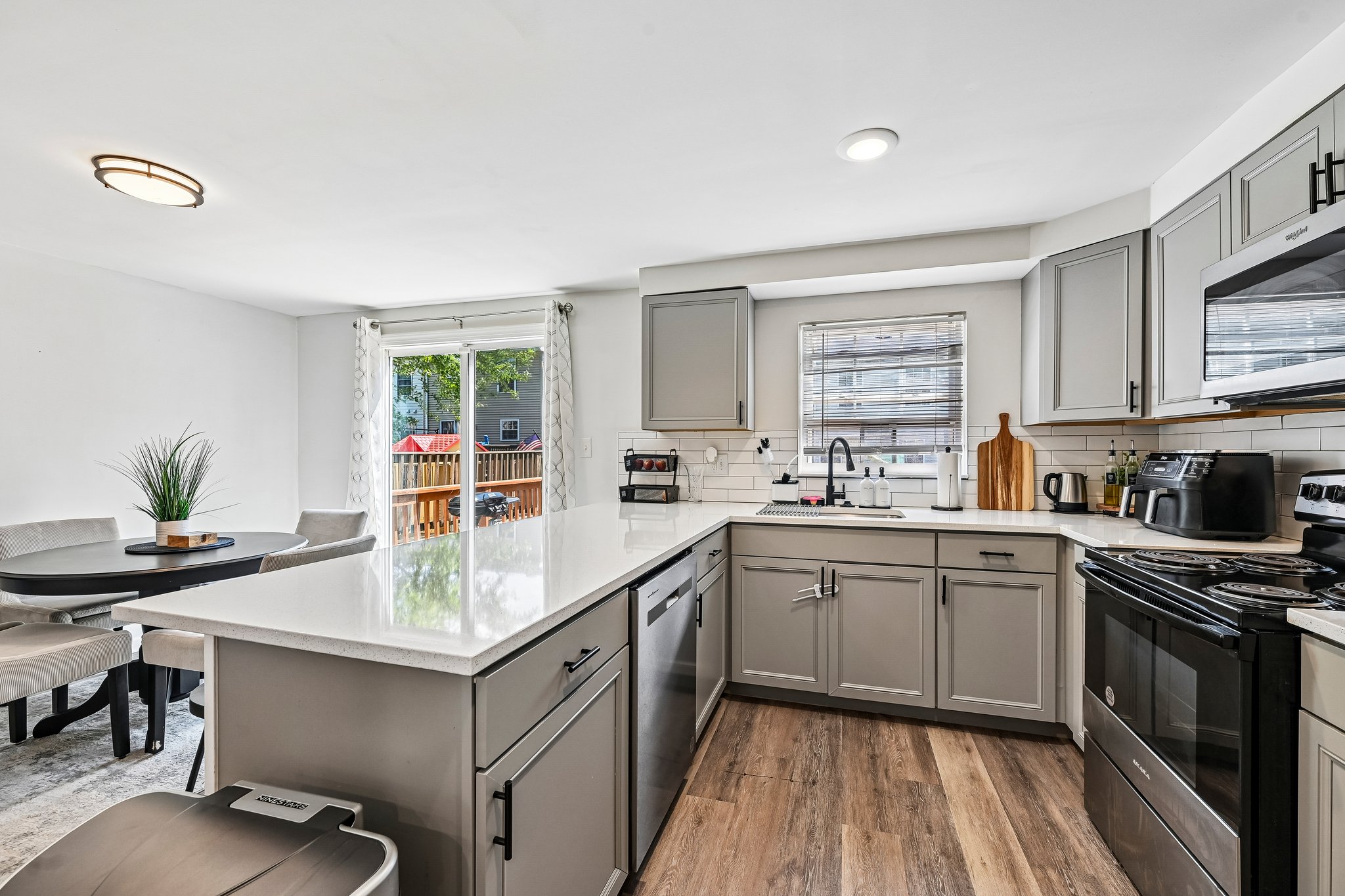 Richwood Rd-S2708-015.jpg