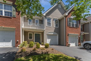 1 car garage with opener and inside entrance.