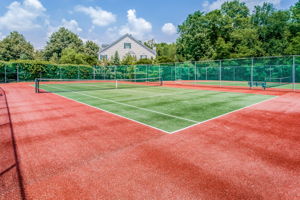 Community Amenities: Clubhouse, Pool, Tennis Courts, Jogging/Biking Path, Playground & Lake Privileges.