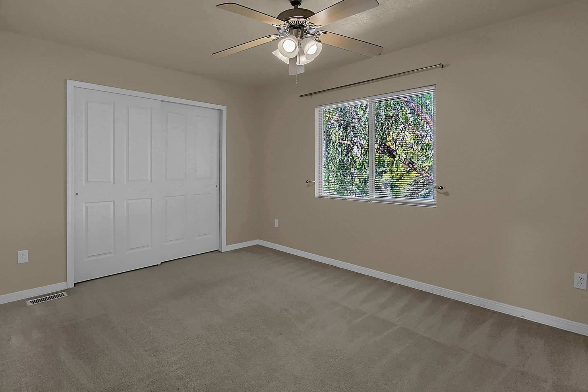  903 W 2010 S, Syracuse, UT 84075, US Photo 17