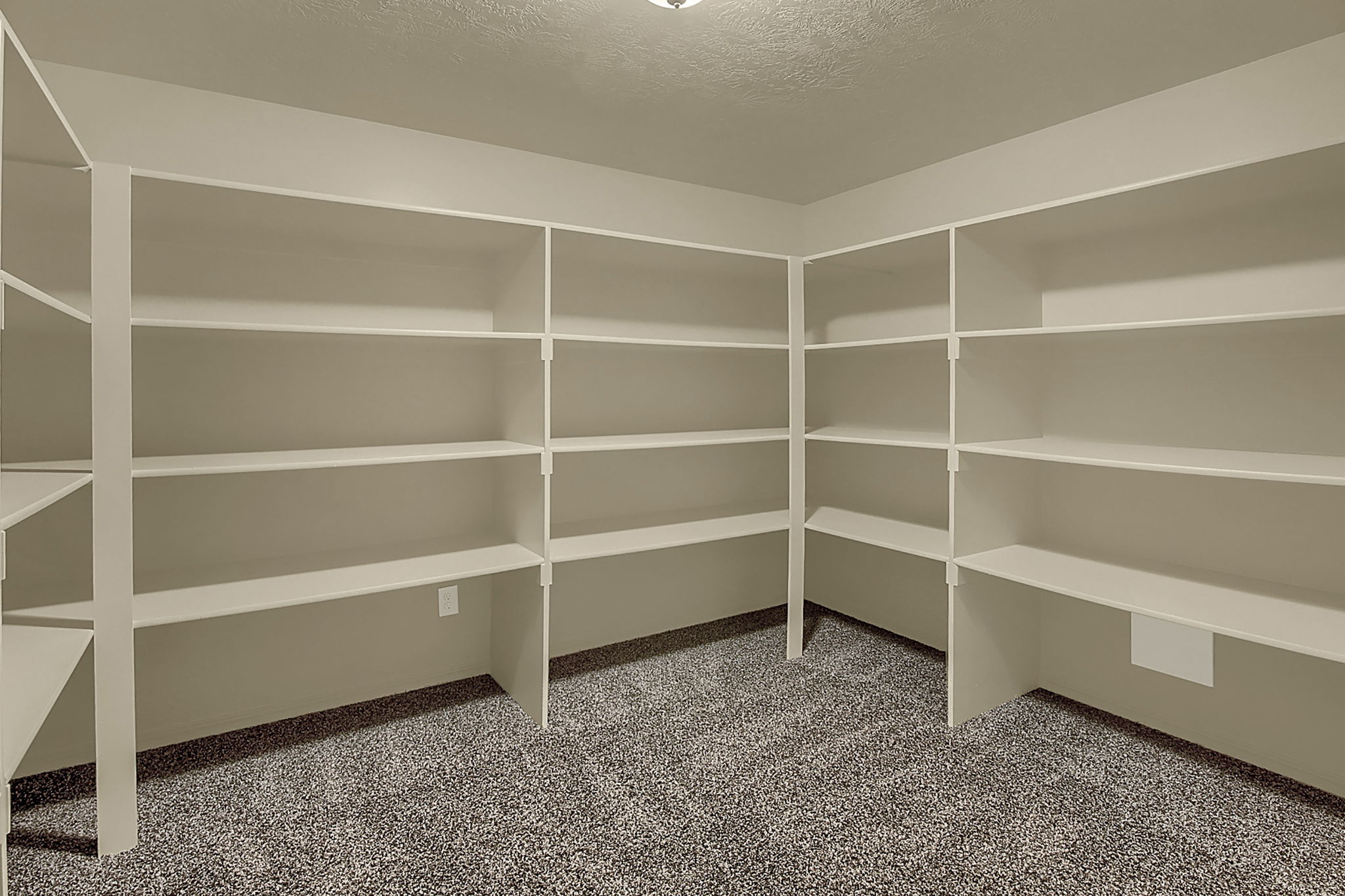  903 W 2010 S, Syracuse, UT 84075, US Photo 24