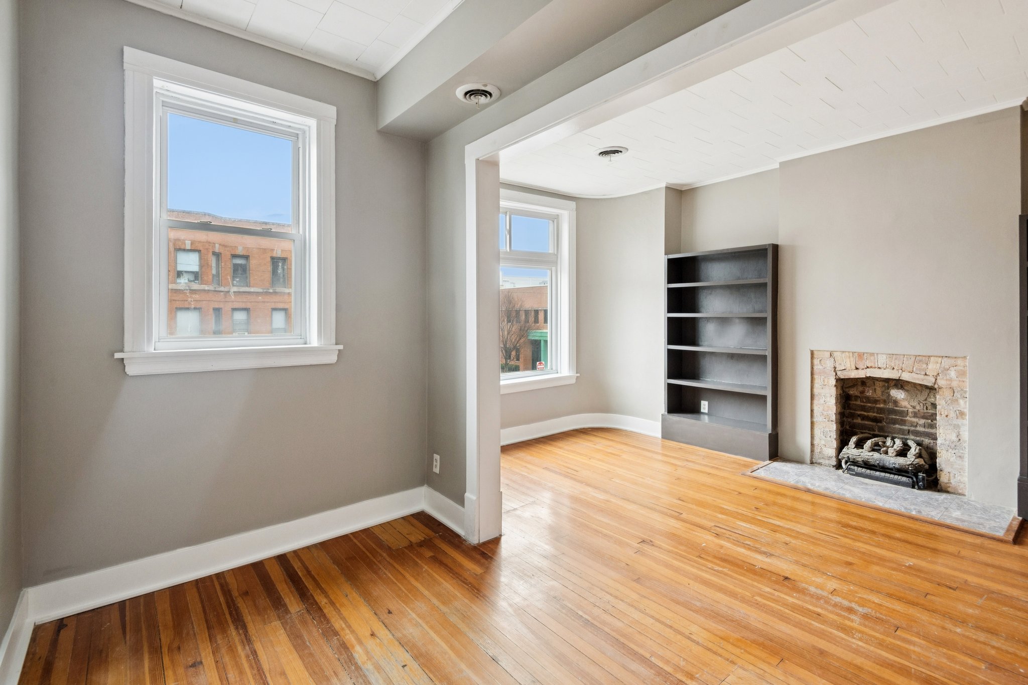 903 W Addison St_014.jpg