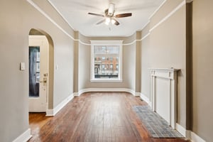 903 W Addison St_001.jpg