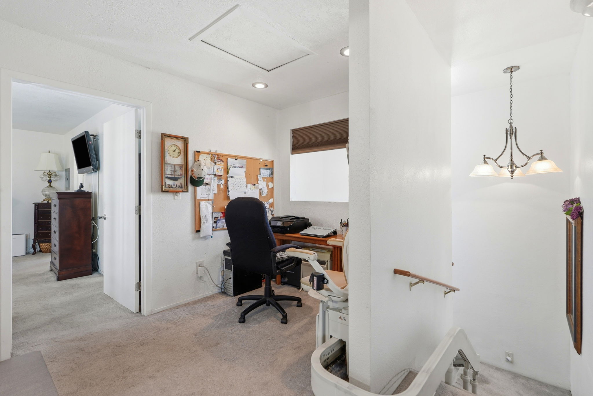 022_F8_9034 Birch St