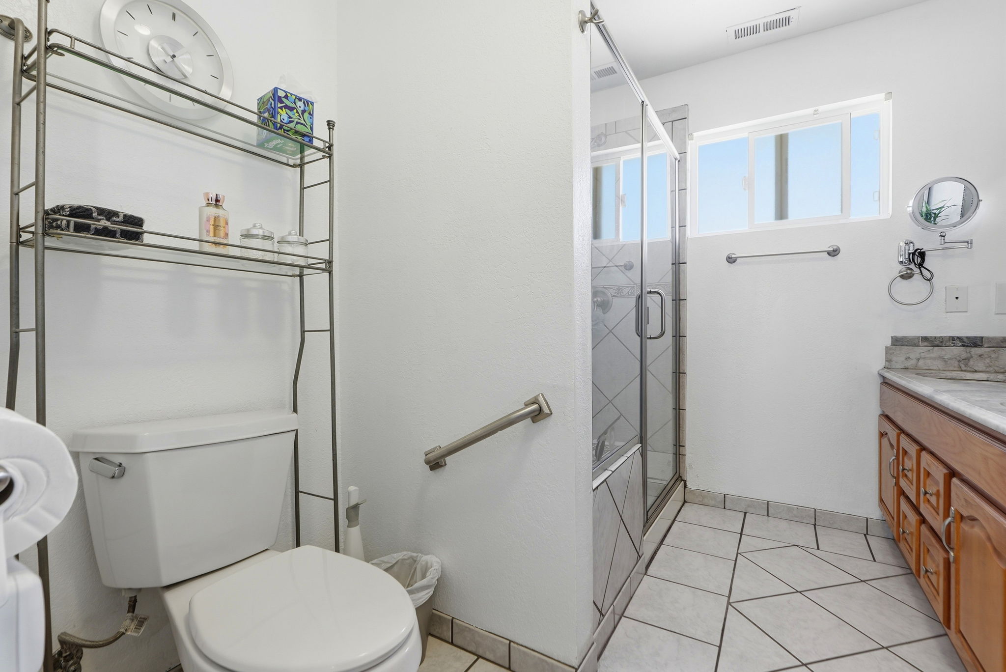 037_F8_9034 Birch St