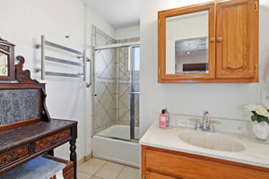 034_F8_9034 Birch St