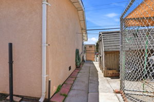 044_F8_9034 Birch St