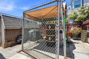 045_F8_9034 Birch St