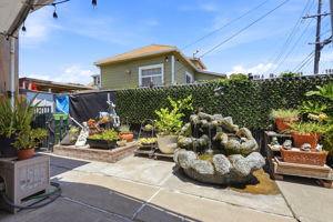 051_F8_9034 Birch St