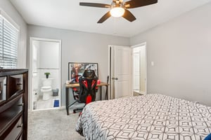 Cloverly Rd-S2806-024.jpg
