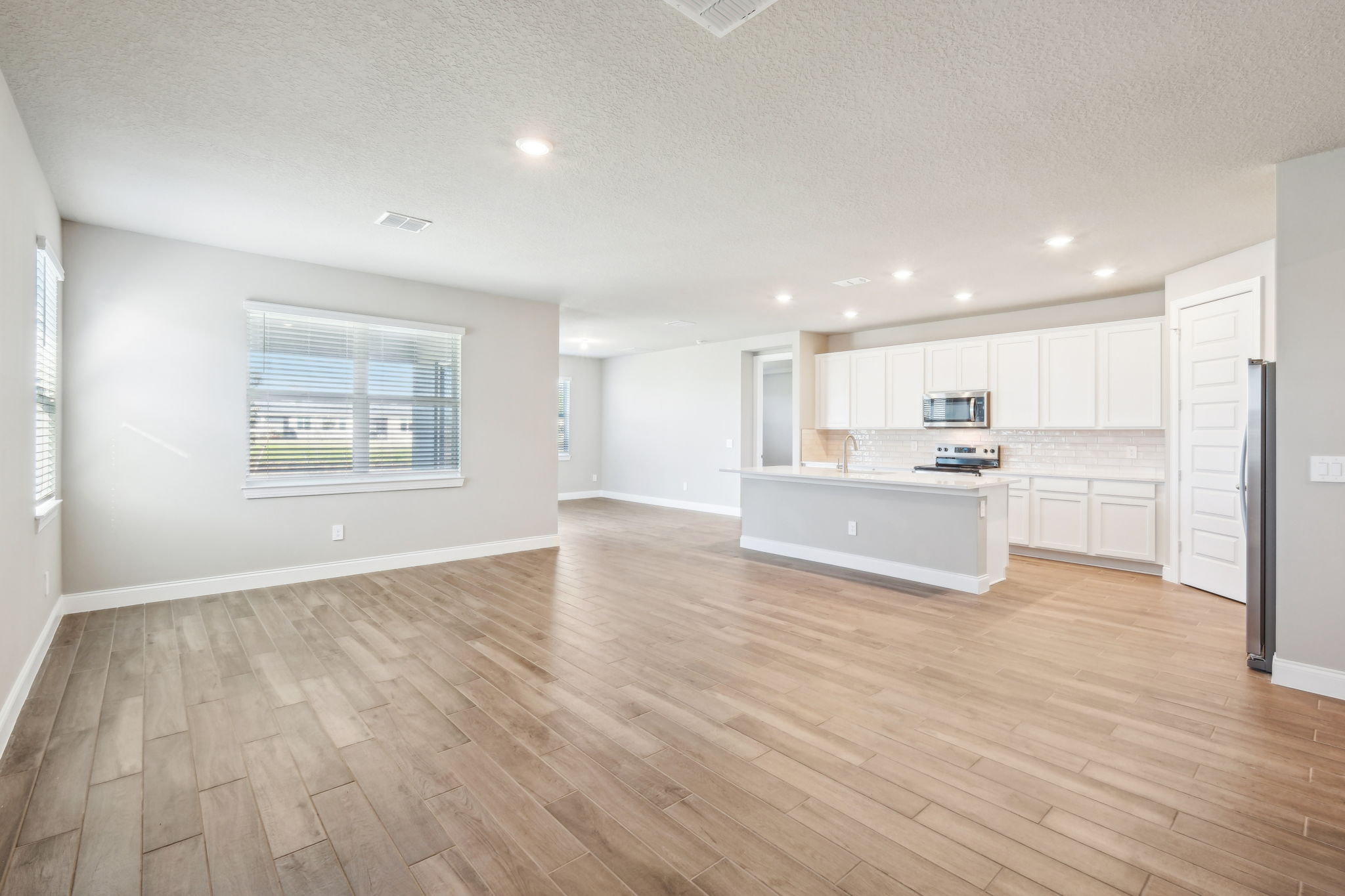 South Florida - Azalea - 9038 Dahlia Cir, Port St. Lucie, FL 34986 - 008