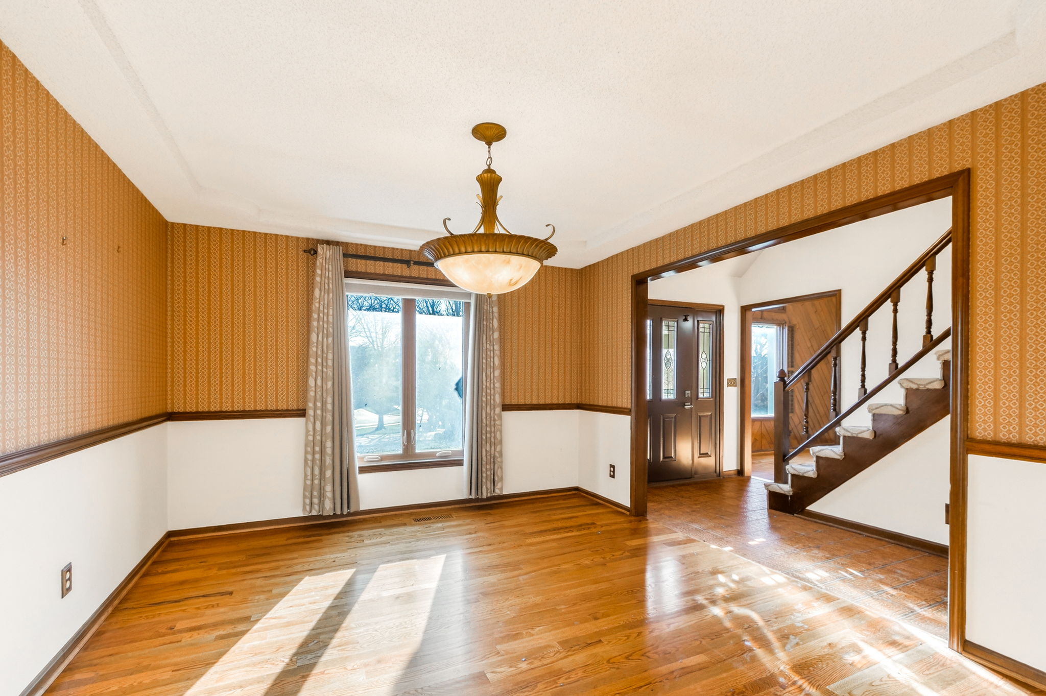 904 Blueberry Ln-013