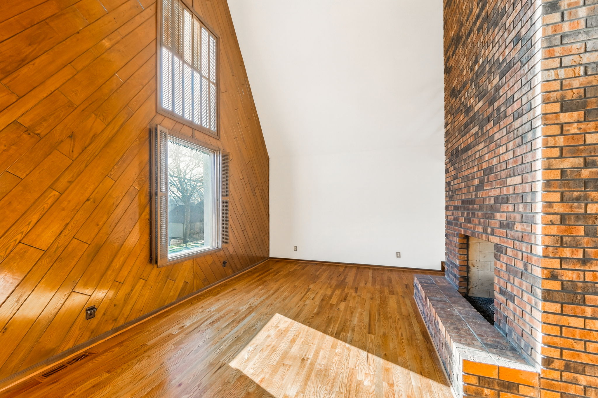 904 Blueberry Ln-014