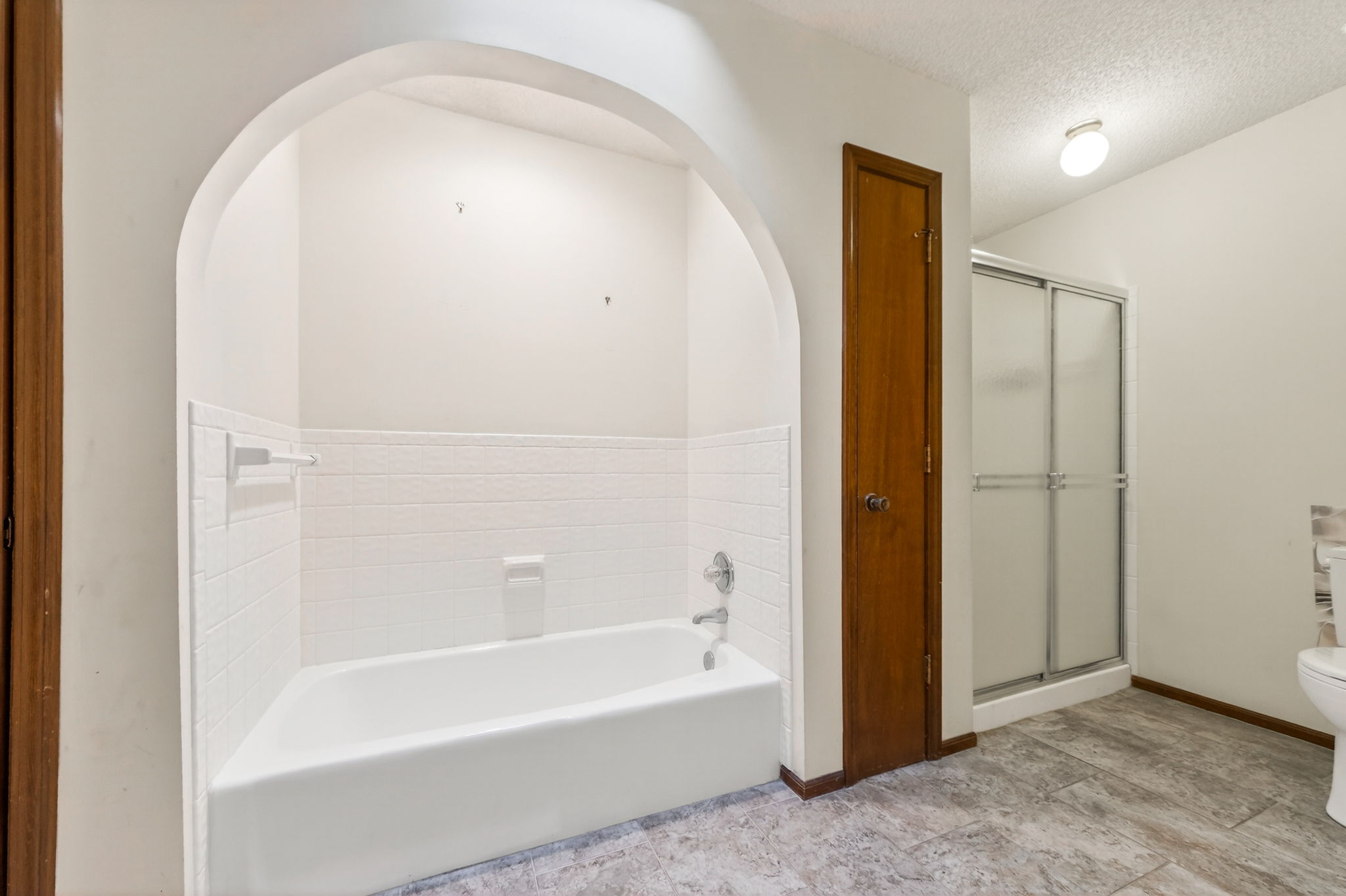 904 Blueberry Ln-040