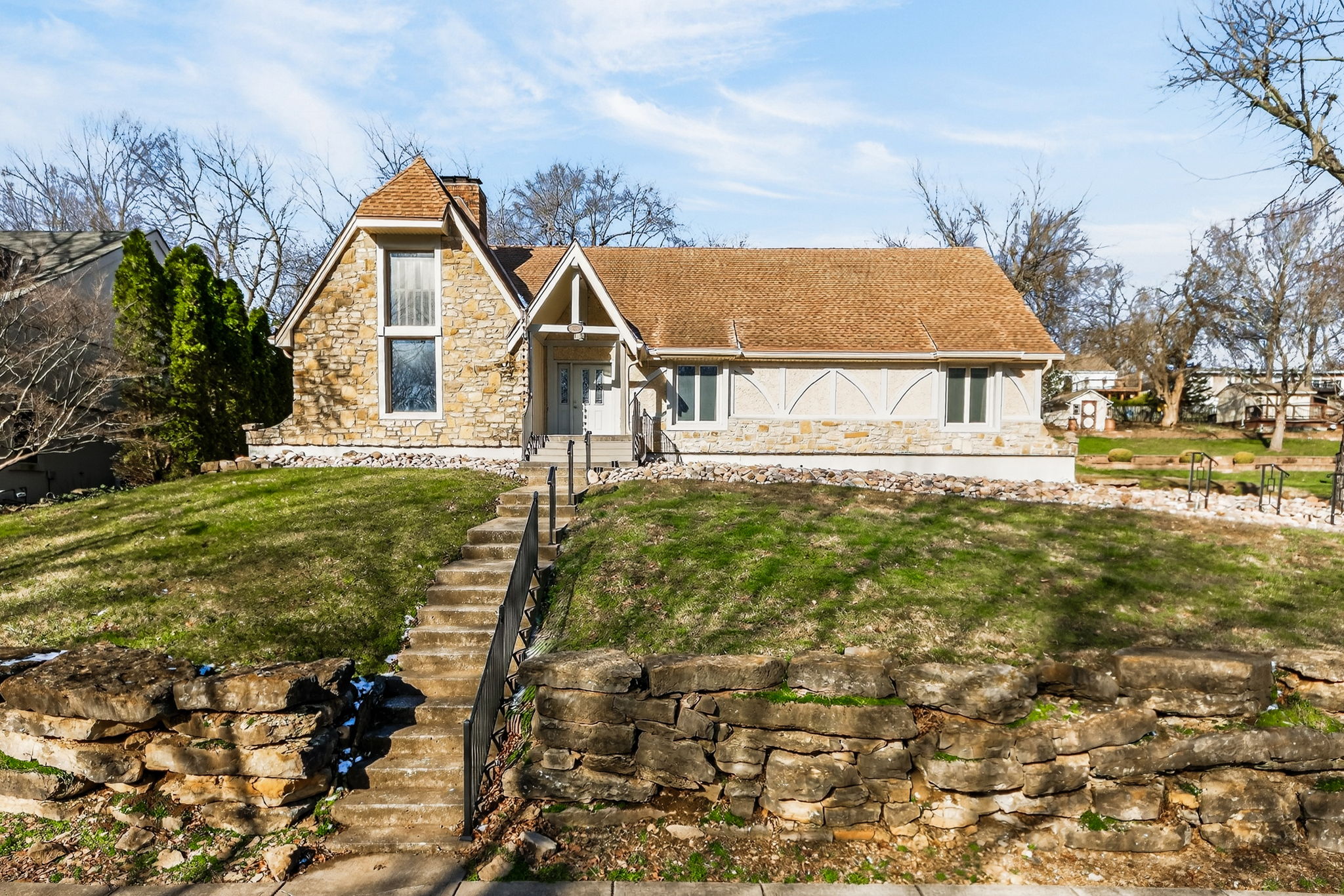 904 Blueberry Ln-003