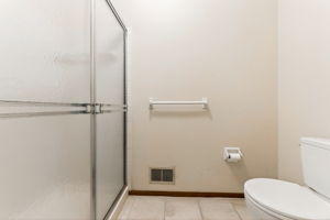 904 Blueberry Ln-027