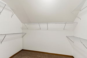 904 Blueberry Ln-043