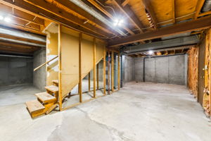 904 Blueberry Ln-046