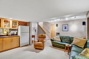 904 Connor Ct, Maplewood, MN 55109, USA Photo 41