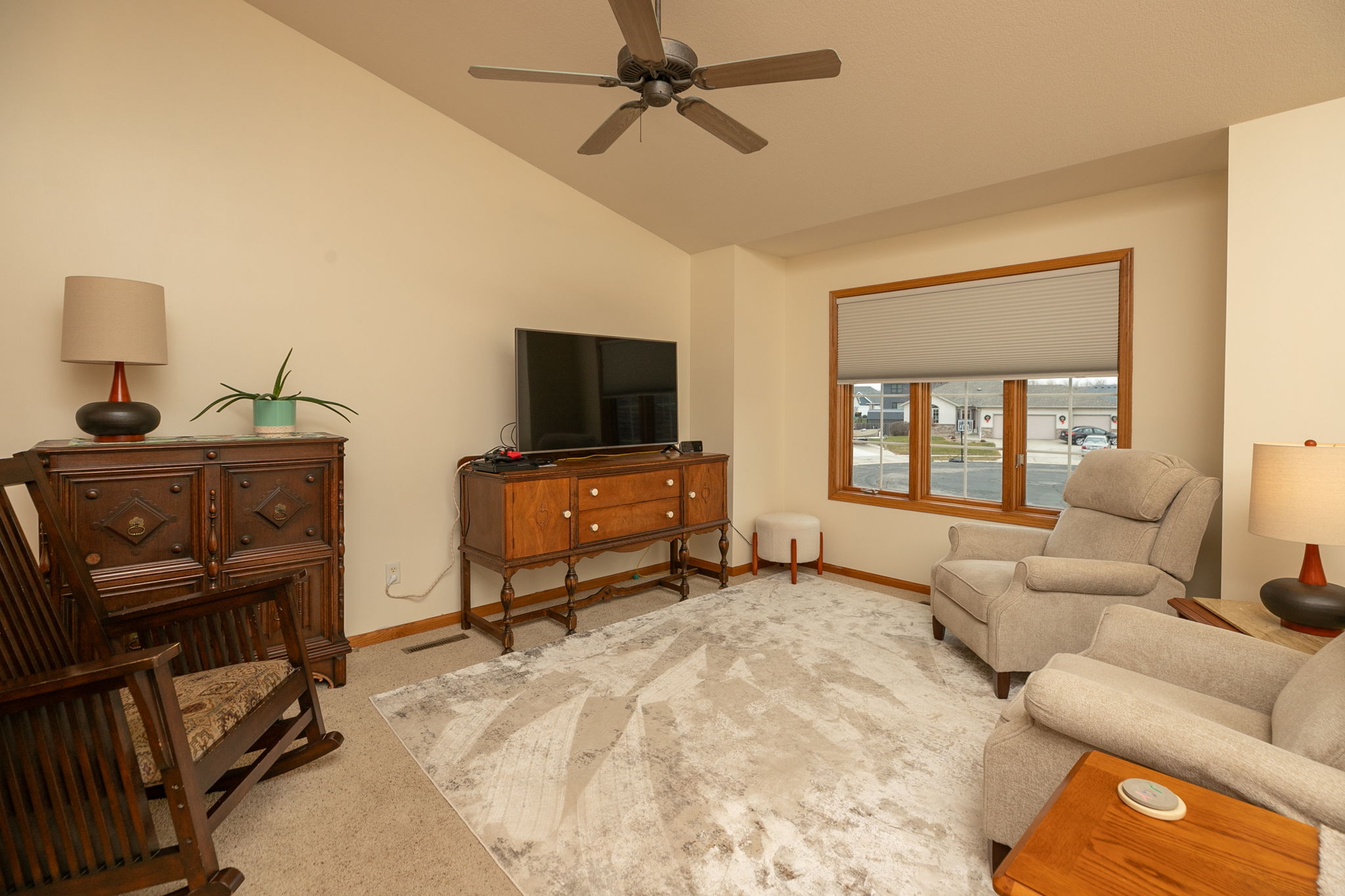 04-Living Room