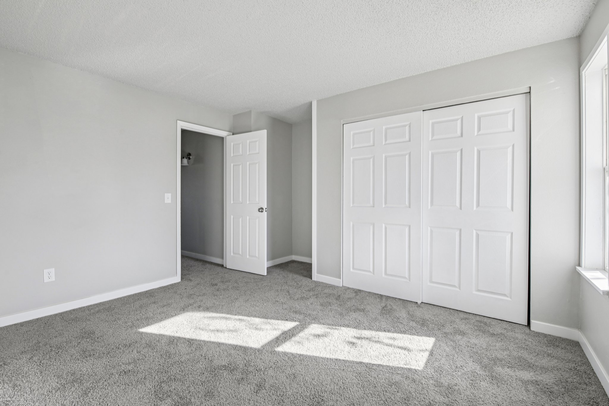 Excalibur St-S2003-020.jpg