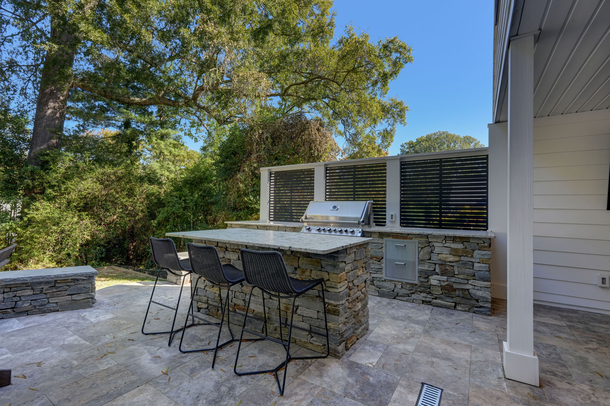 Outdoor Kitchen