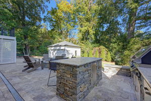 Outdoor Kitchen
