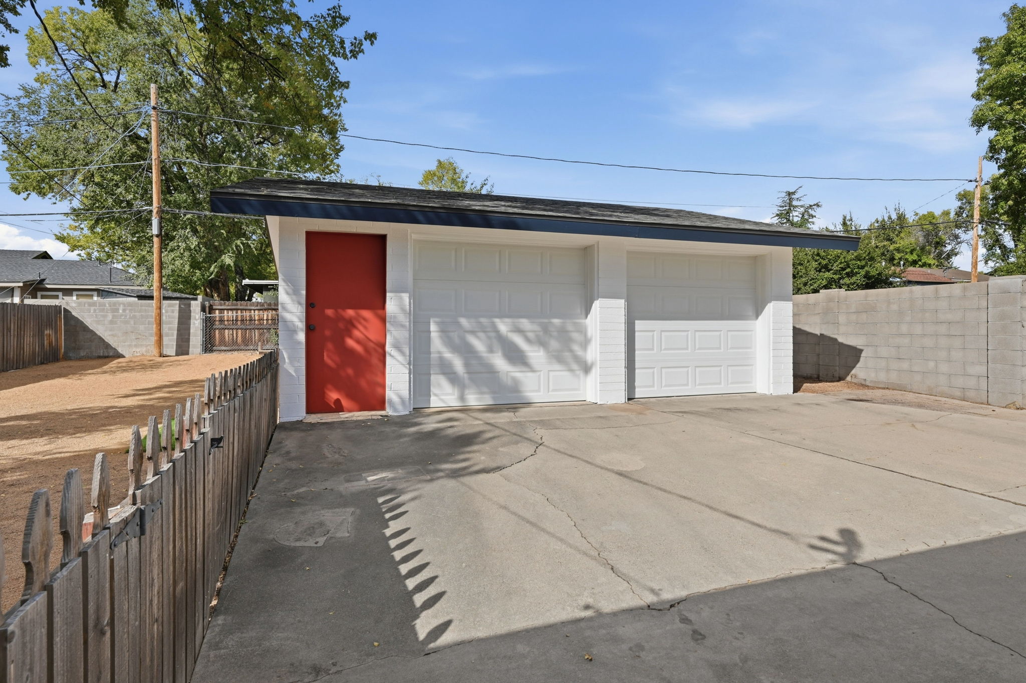 Garage 2