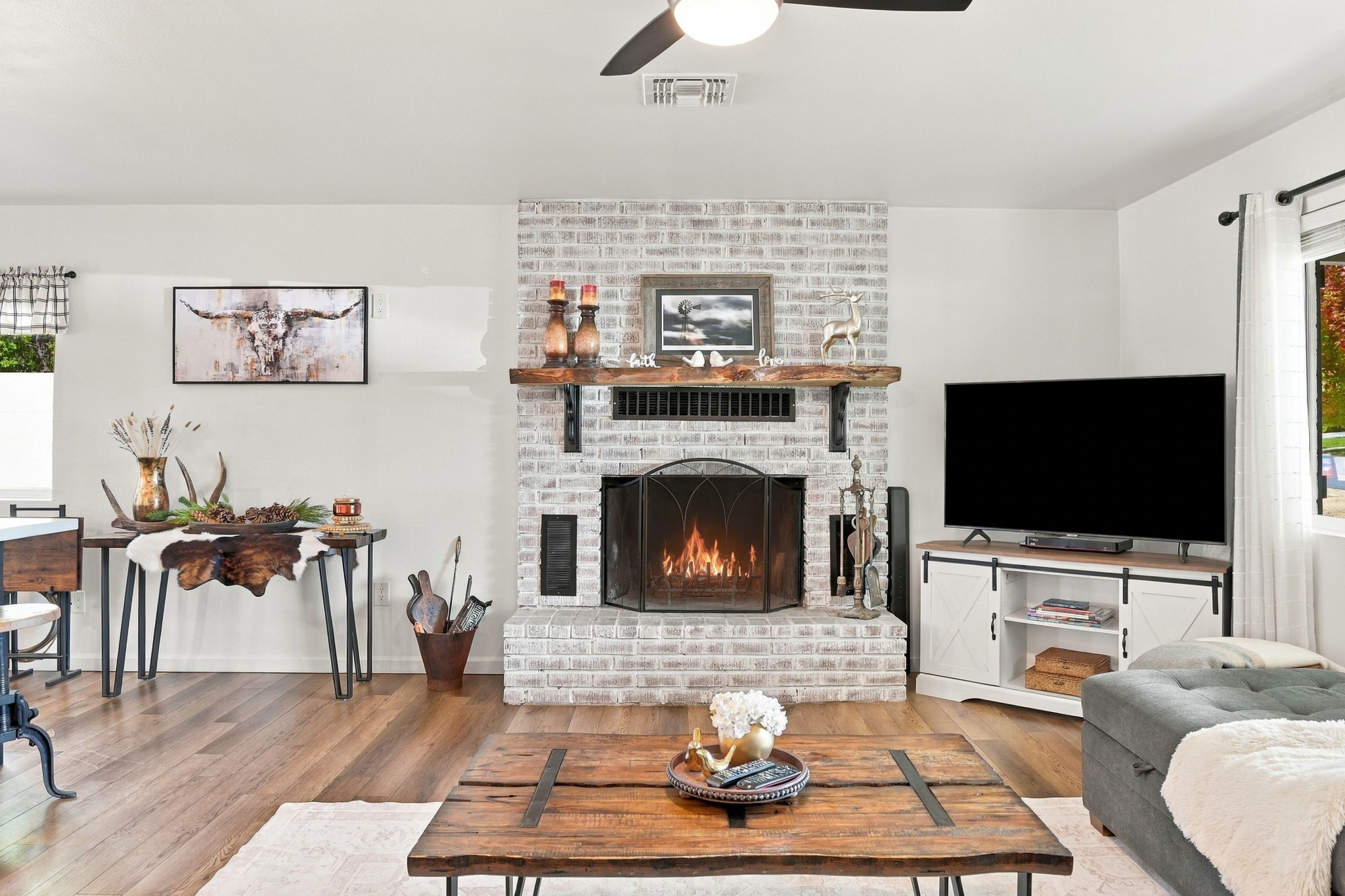 Living Room 5