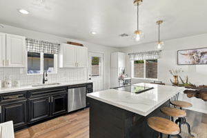 Kitchen 6