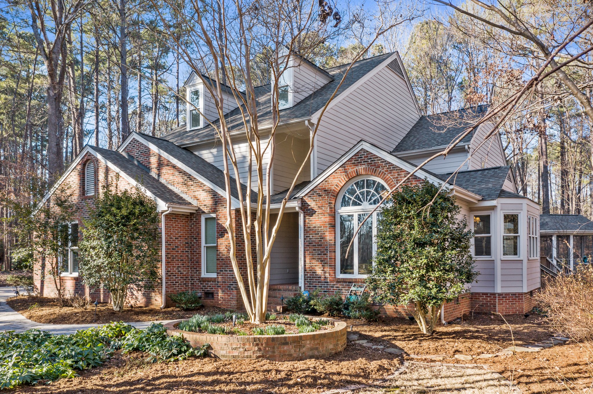 904 Kinsdale Dr, Raleigh, NC 27615, USA Photo 7