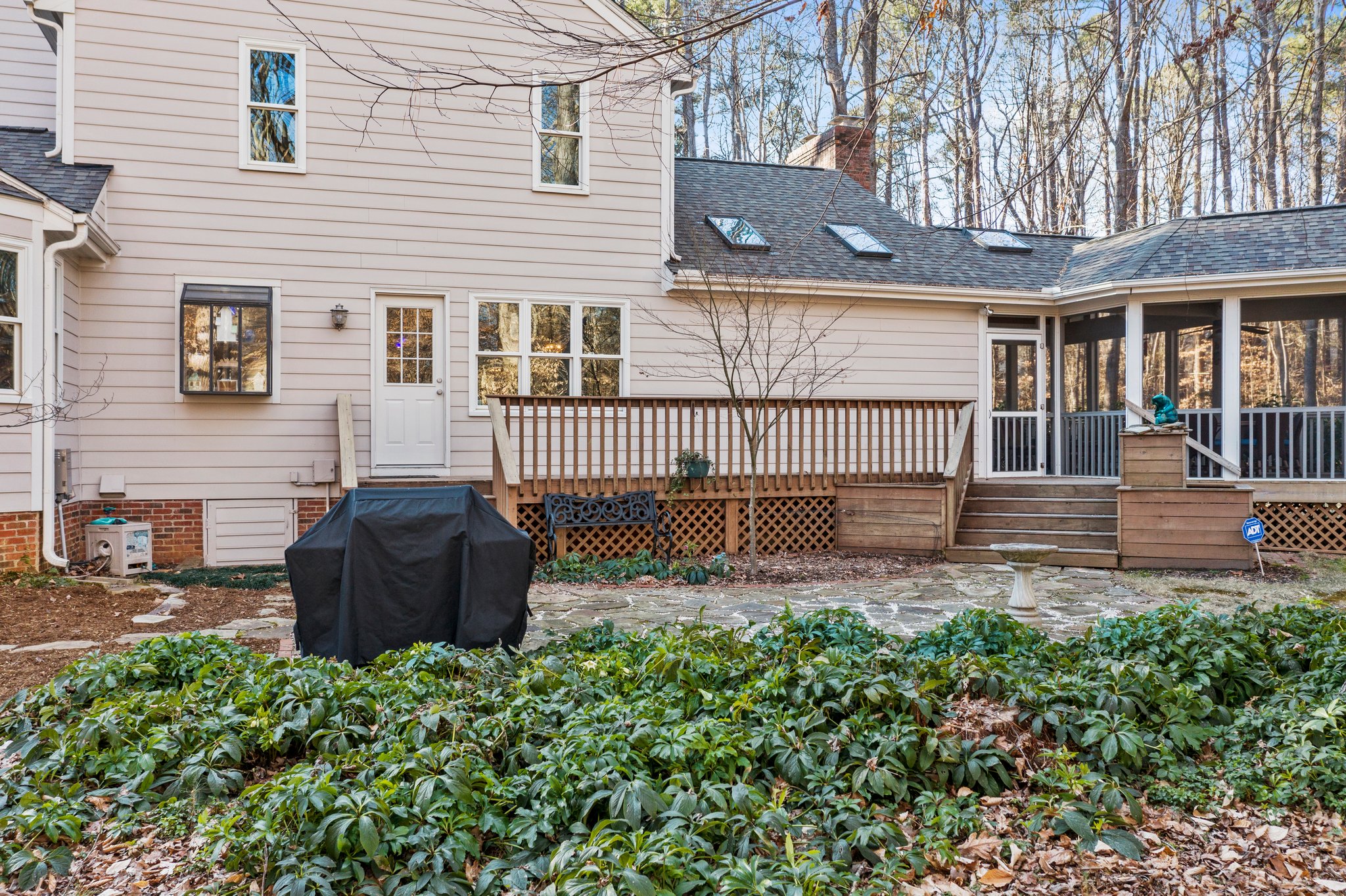904 Kinsdale Dr, Raleigh, NC 27615, USA Photo 18