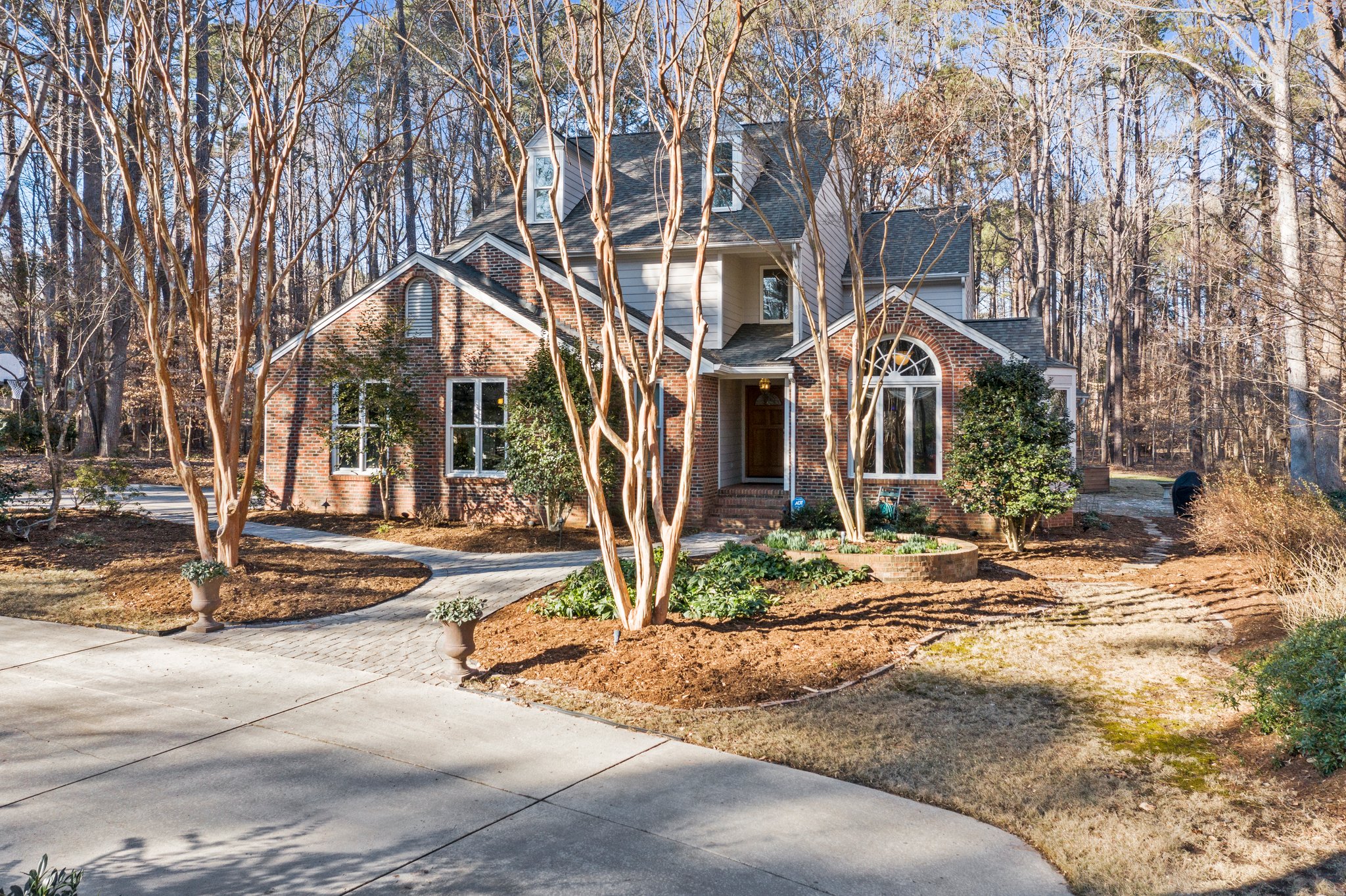 904 Kinsdale Dr, Raleigh, NC 27615, USA Photo 3