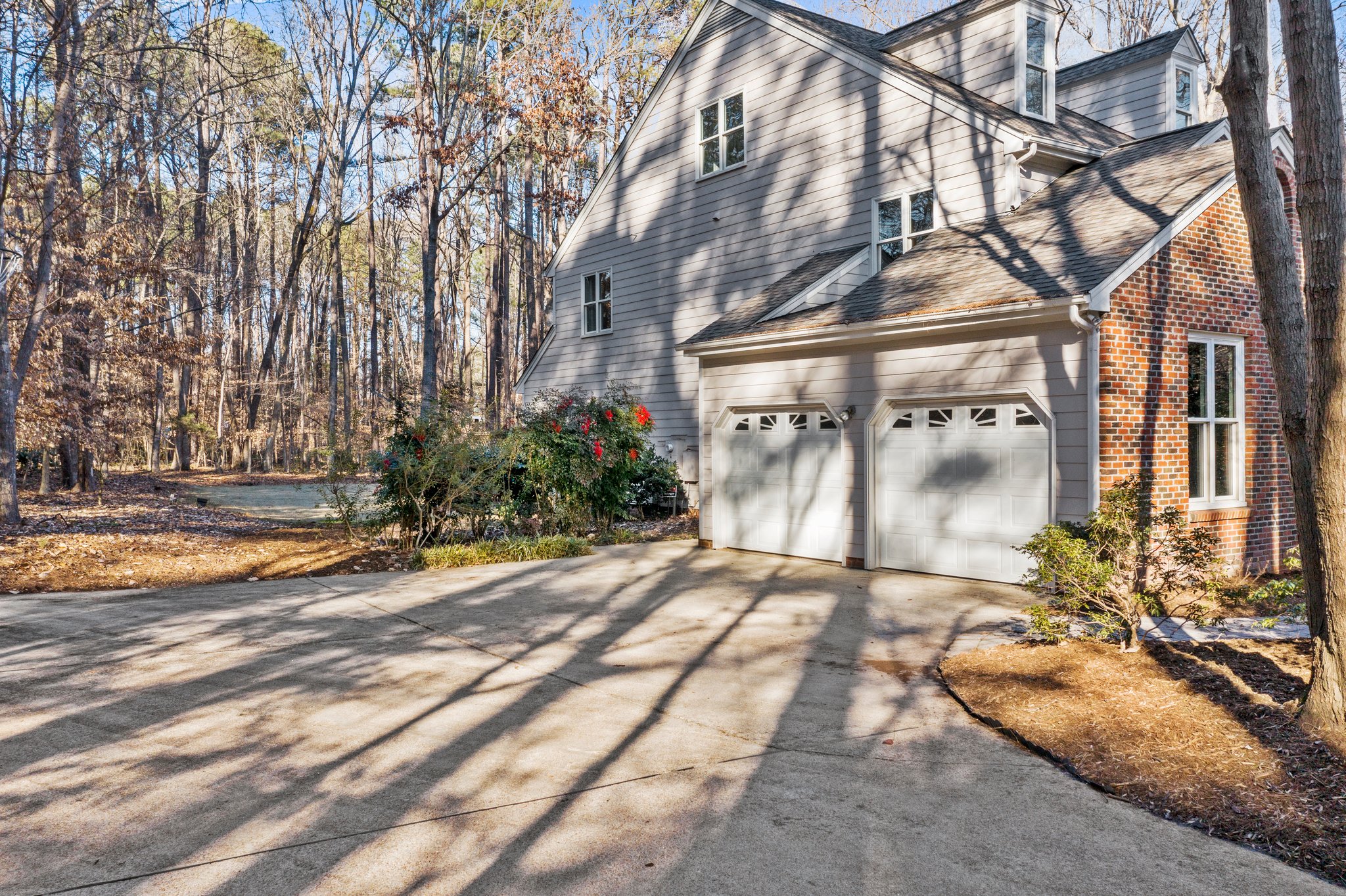 904 Kinsdale Dr, Raleigh, NC 27615, USA Photo 8