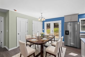 6K1A3020 virtually staged.jpeg