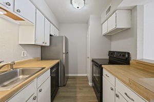  Photo 0