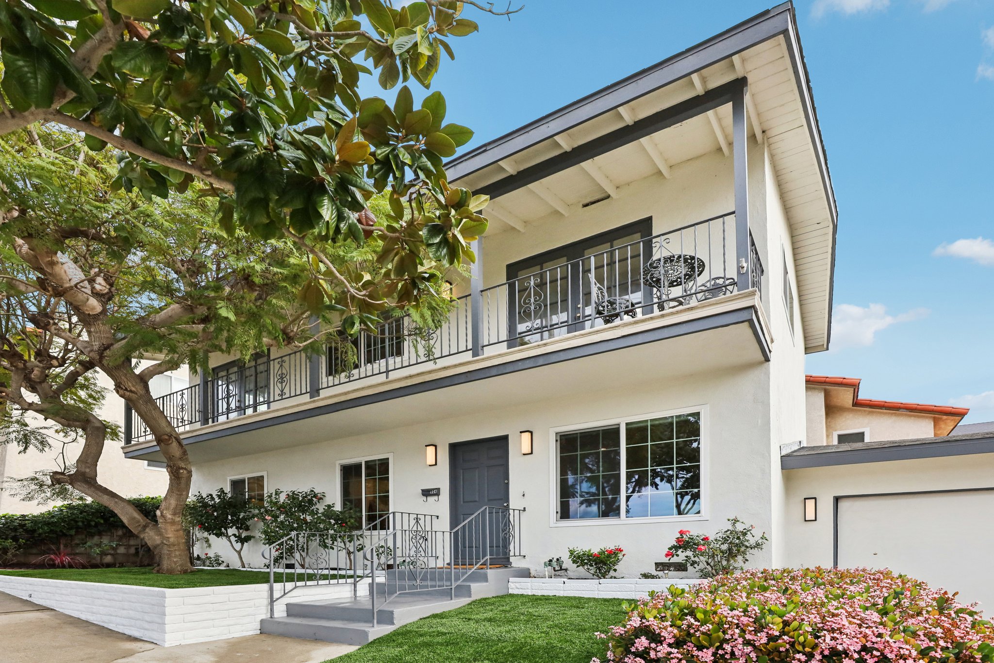 Vincent St-S2502-002.jpg