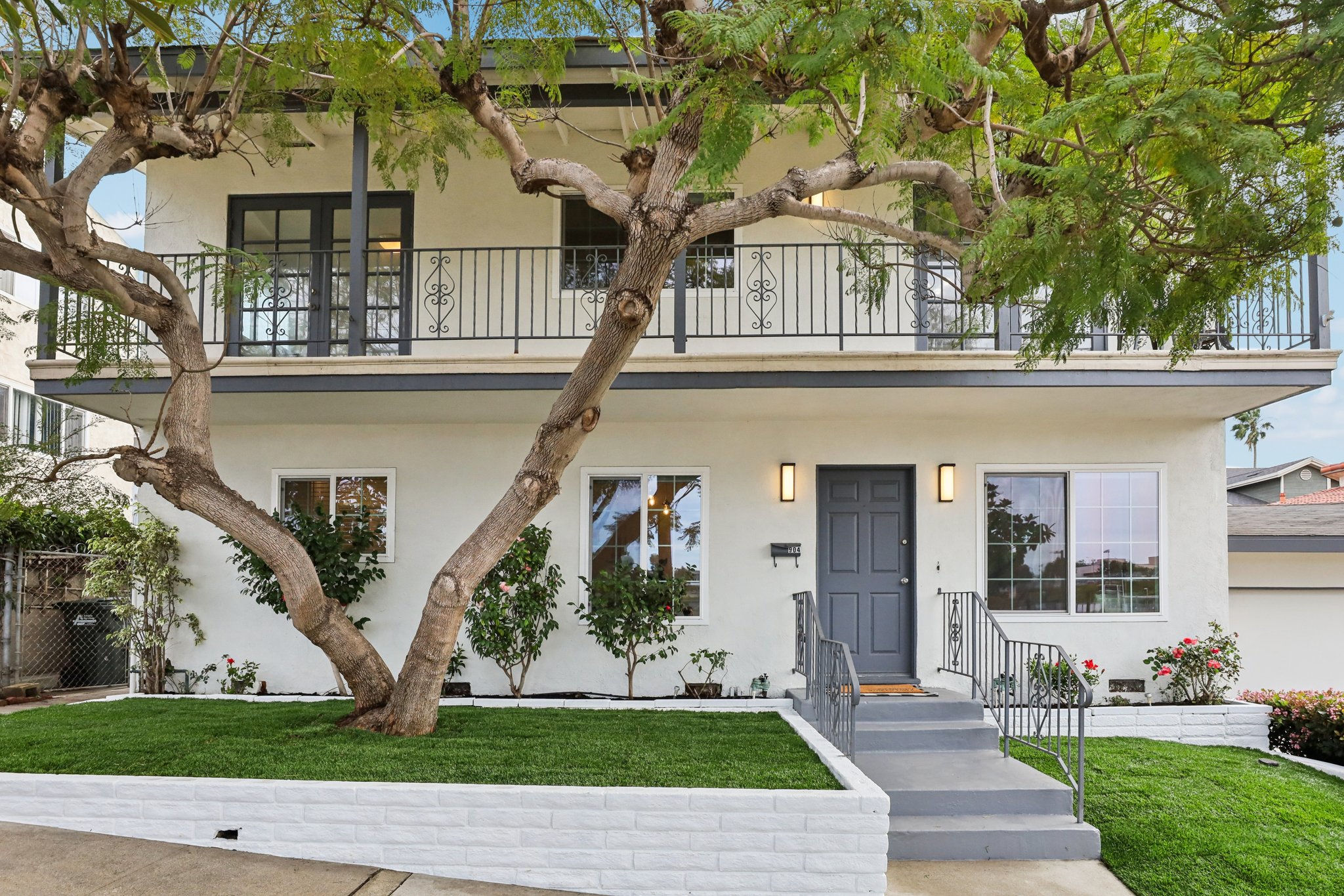 Vincent St-S2502-003.jpg