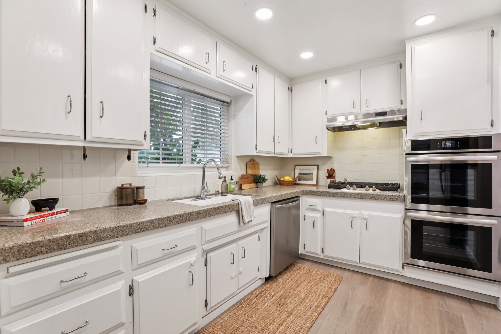 Vincent St-S2502-016.jpg