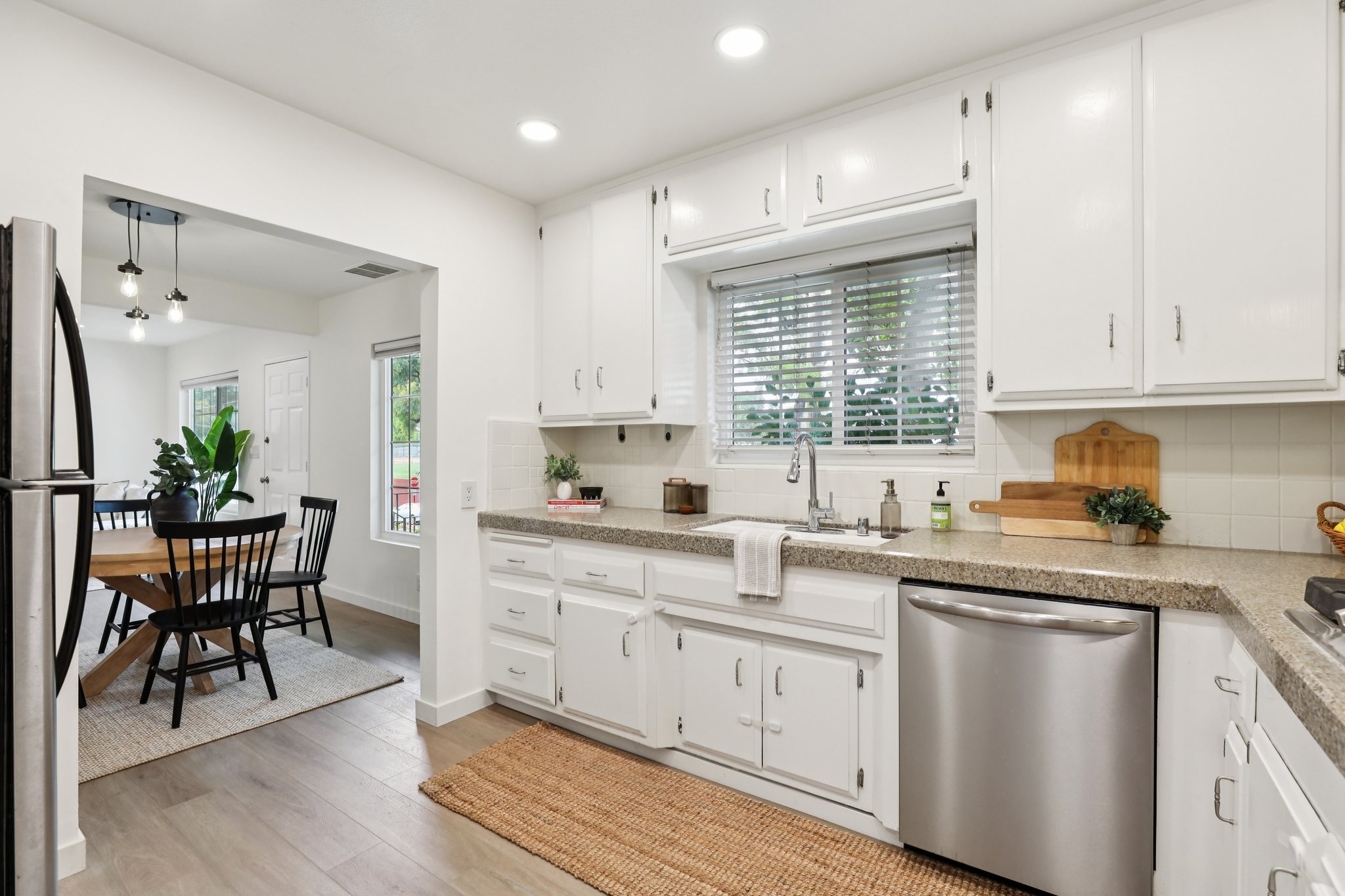 Vincent St-S2502-019.jpg