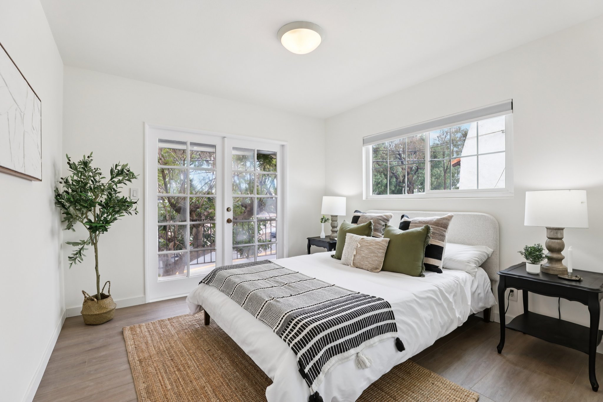 Vincent St-S2502-025.jpg