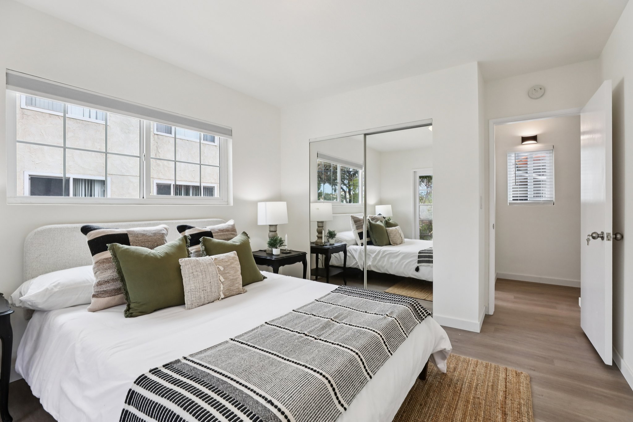 Vincent St-S2502-027.jpg