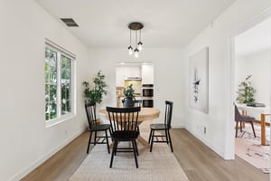 Vincent St-S2502-012.jpg