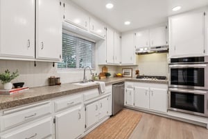 Vincent St-S2502-016.jpg