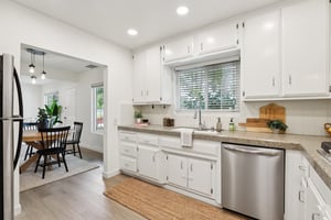 Vincent St-S2502-019.jpg