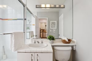 Vincent St-S2502-023.jpg