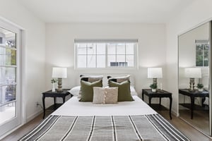 Vincent St-S2502-028.jpg