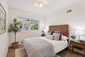 Vincent St-S2502-031.jpg