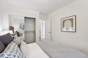 Vincent St-S2502-032.jpg